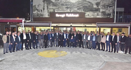 KAYMAKAMIMIZ KURUM AMİRLERİ VE MUHTARLAR İLE İFTAR YEMEĞİNDE BİR ARAYA GELDİ.